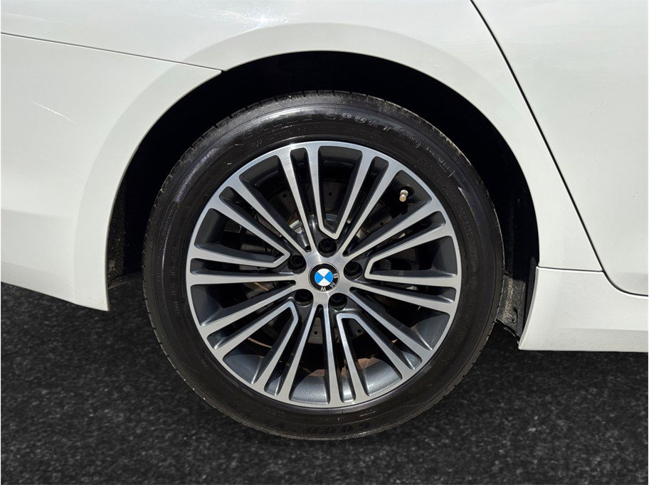Used 2018 BMW 540i RWD image 14