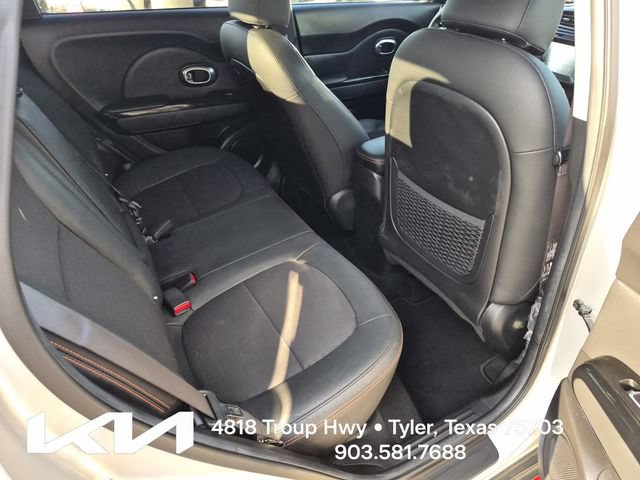 Used 2018 Kia Soul ! FWD image 14