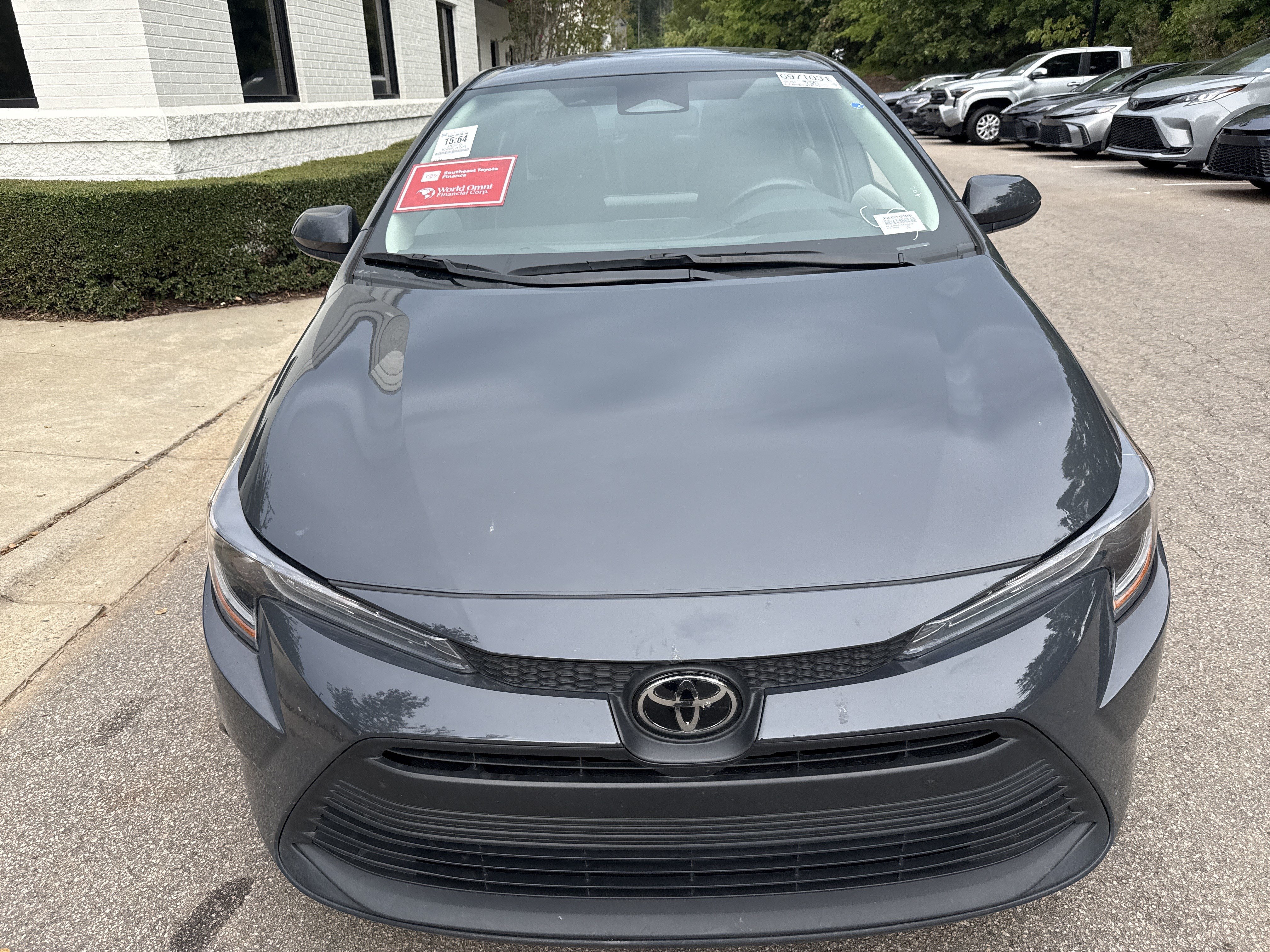 Used 2025 Toyota Corolla LE FWD image 38