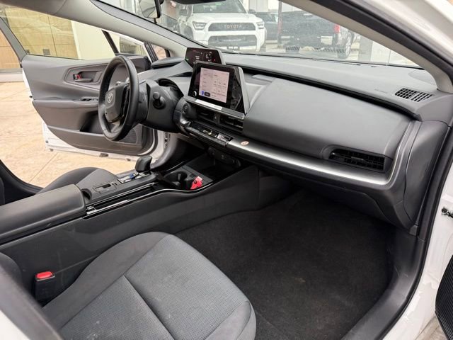 Used 2024 Toyota Prius LE image 33