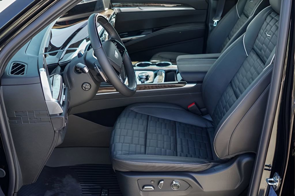 New 2026 Cadillac Escalade ESV Platinum Sport w/ LPO, ONYX Package image 10