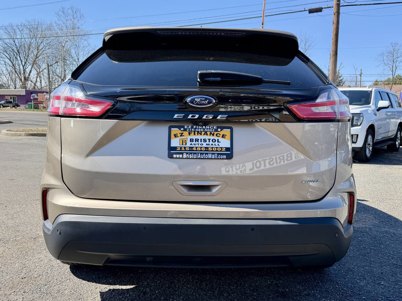 Used 2021 Ford Edge SE image 4