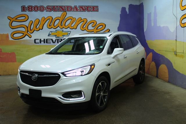 Used 2021 Buick Enclave Essence image 2