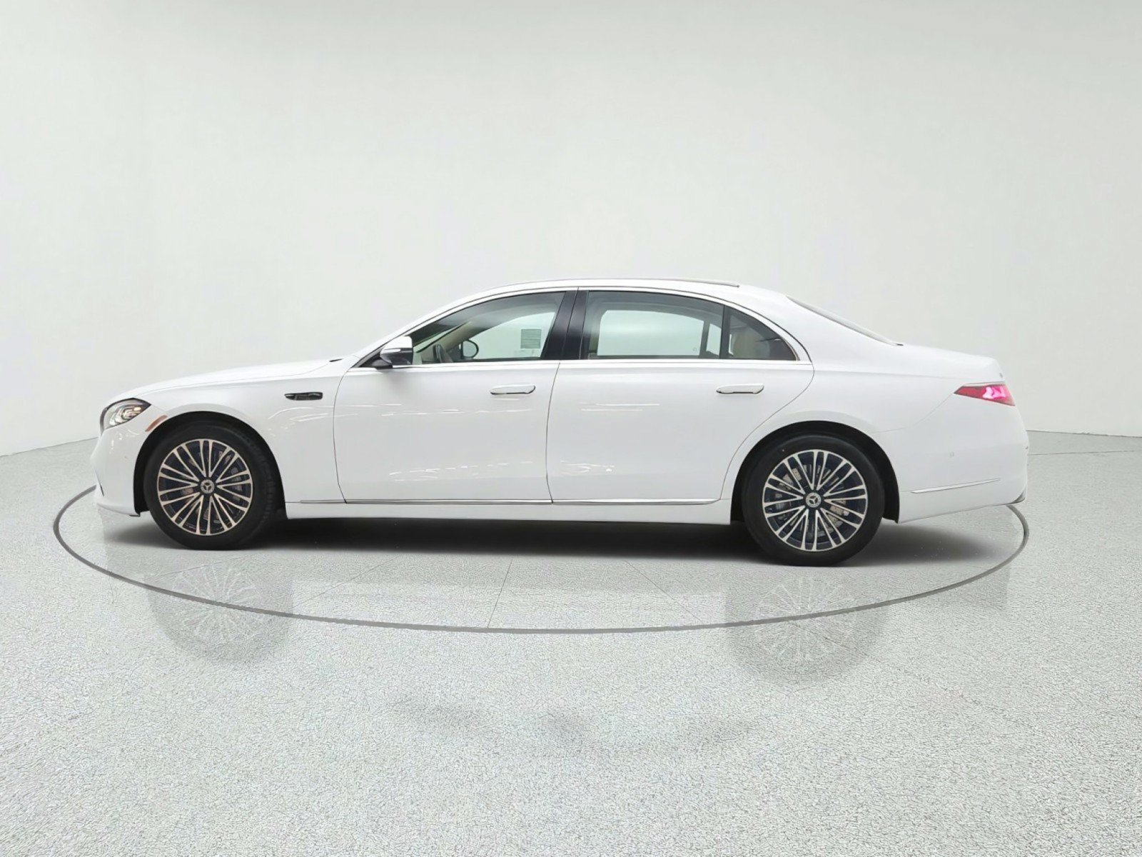 New 2027 Mercedes-Benz S 580 4MATIC Sedan image 8