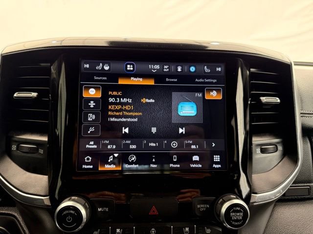 Used 2022 RAM 1500 Laramie AWD/4WD image 36