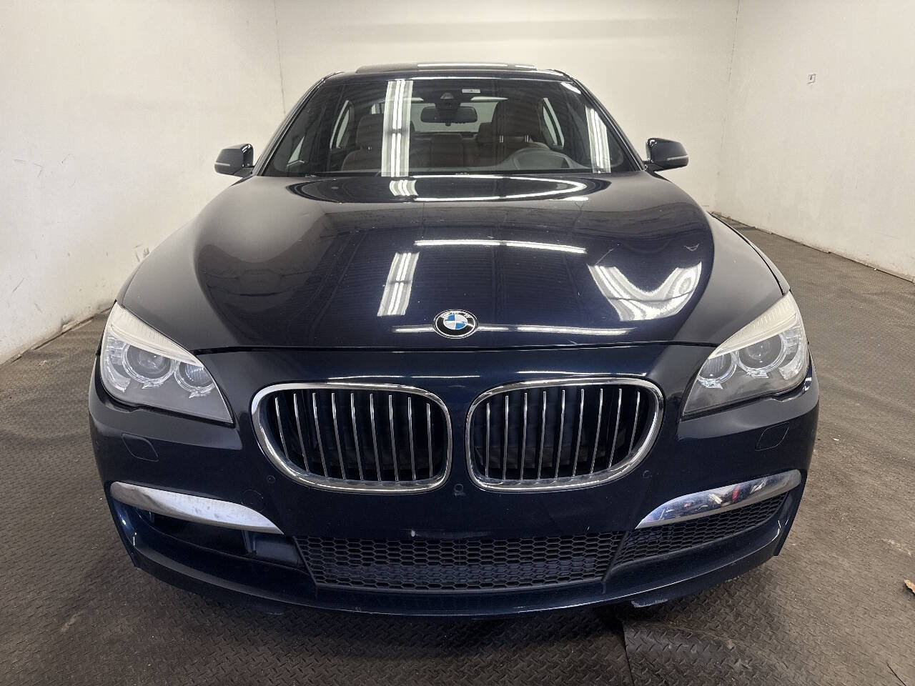 Used 2015 BMW 740Li xDrive AWD/4WD image 3