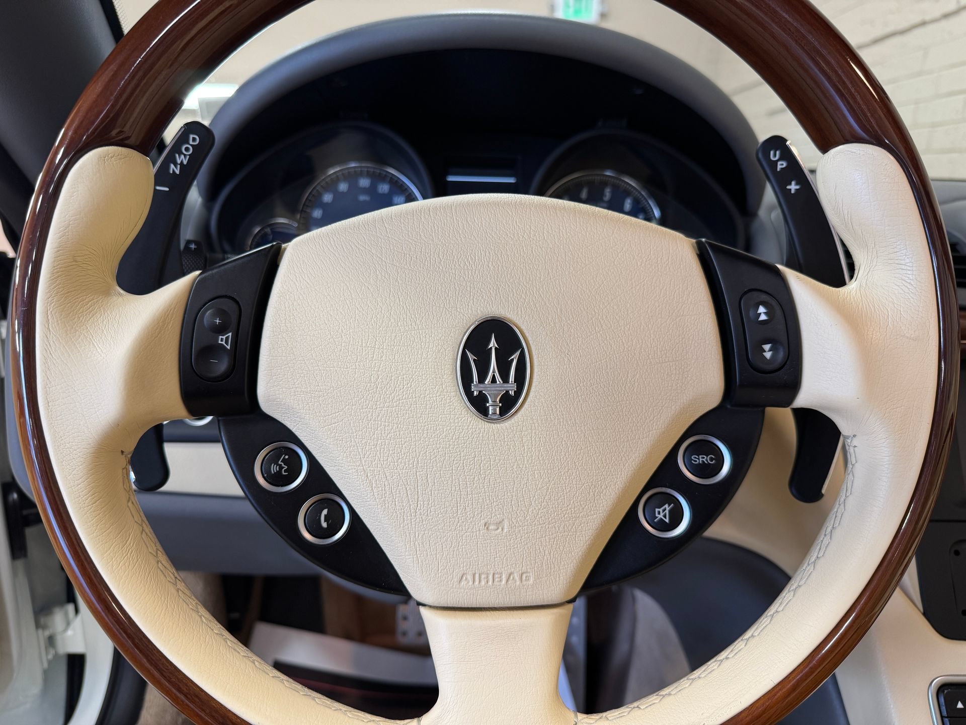 Used 2011 Maserati GranTurismo Convertible RWD image 82