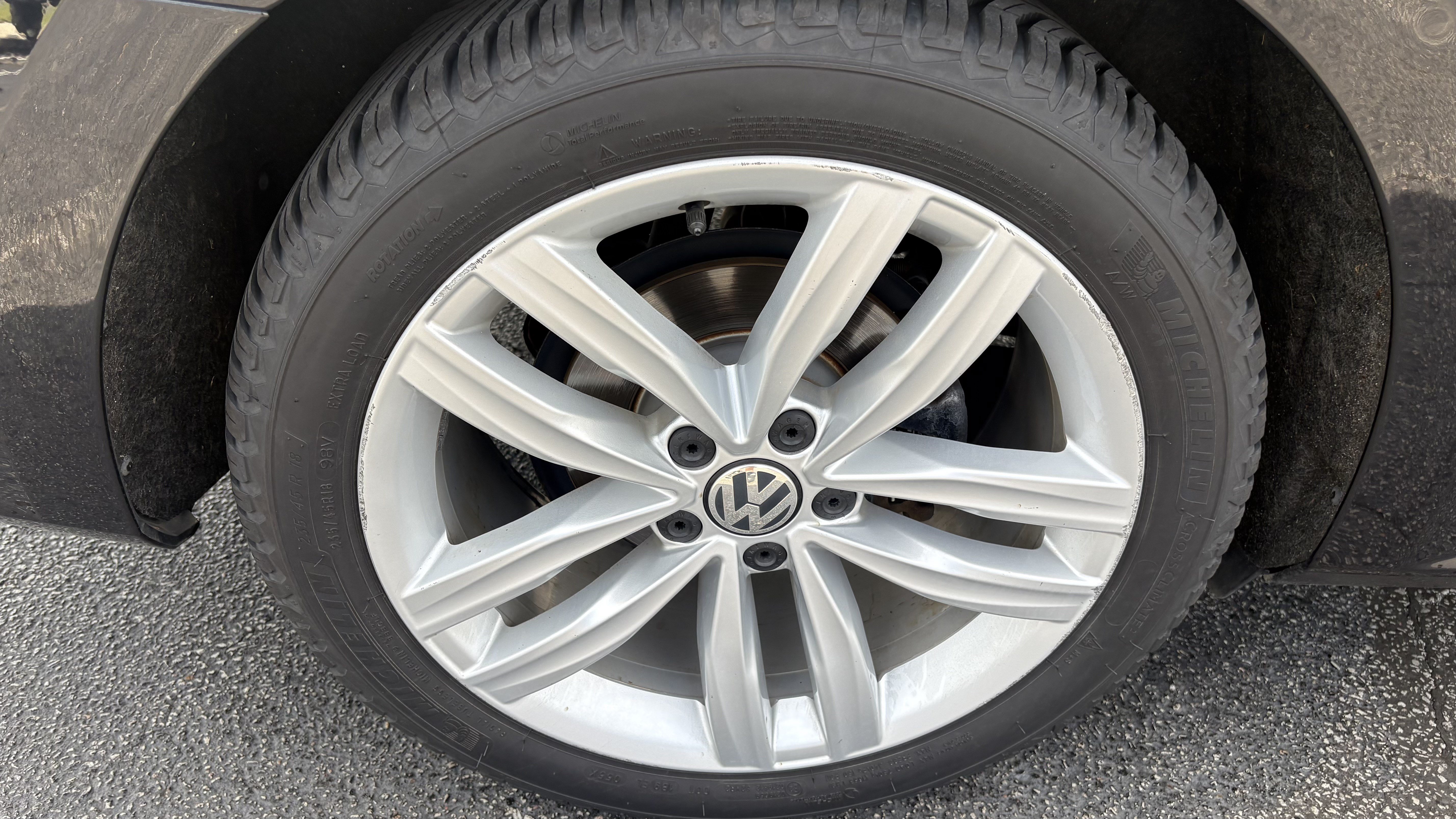 Used 2019 Volkswagen Passat 2.0T Wolfsburg w/ Wheels & Sunroof Package FWD image 14