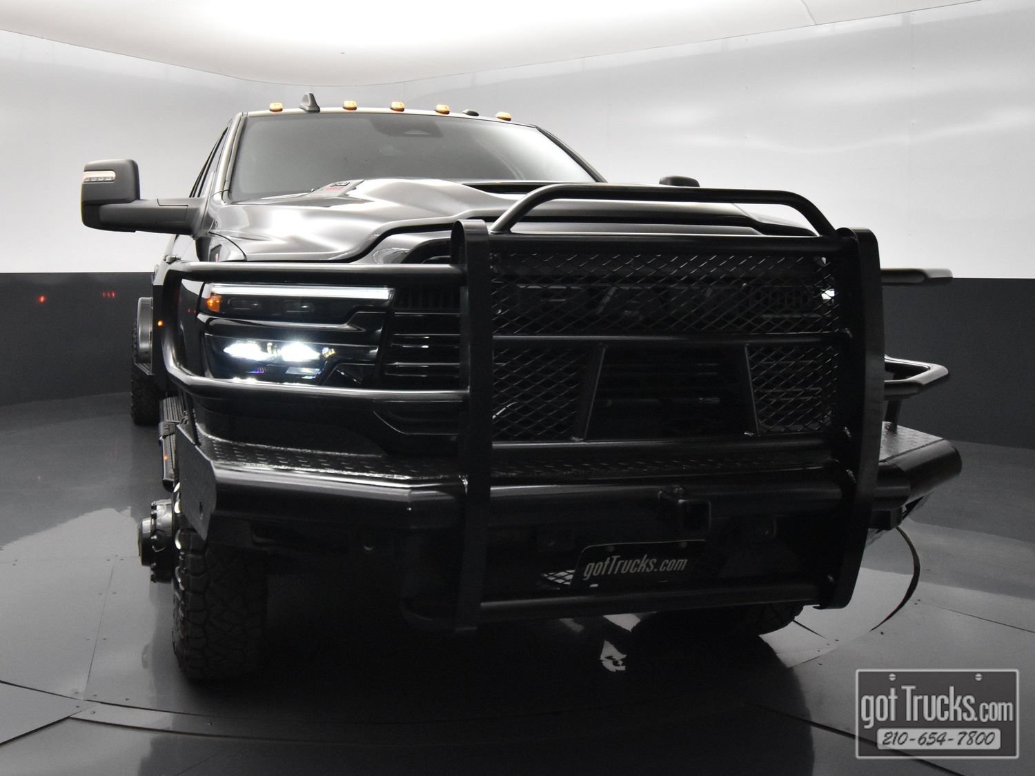 Used 2025 RAM 3500 Laramie w/ Night Edition AWD/4WD image 50