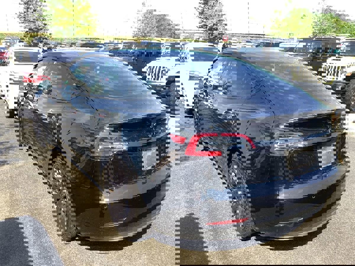 Used 2021 Tesla Model 3 Performance AWD/4WD image 3
