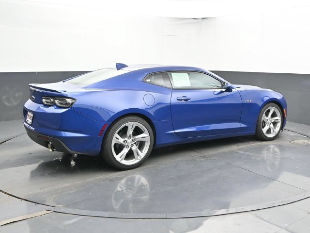 Used 2023 Chevrolet Camaro LT w/ RS Package RWD image 2