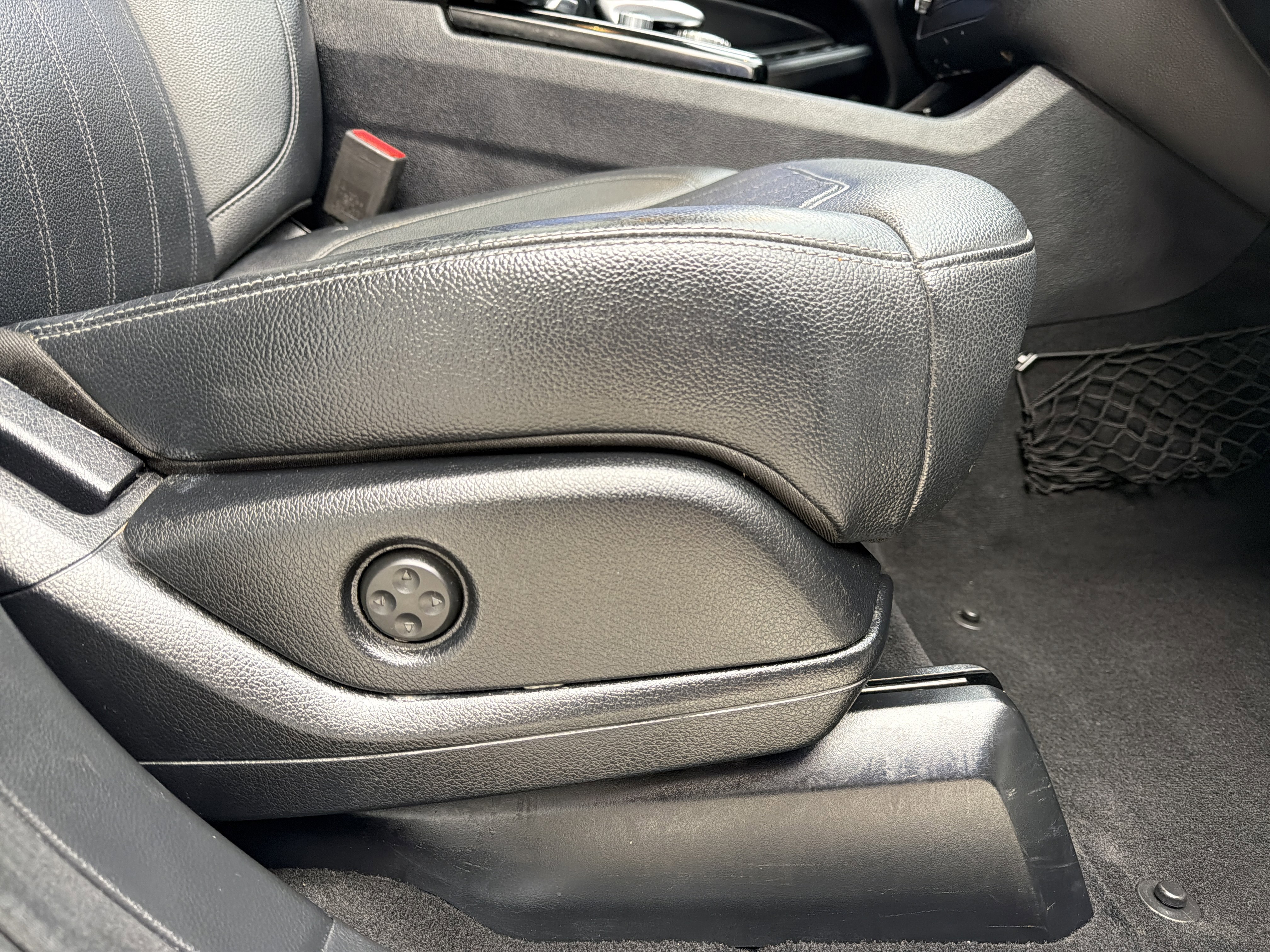 Used 2018 Mercedes-Benz GLS 450 4MATIC image 29