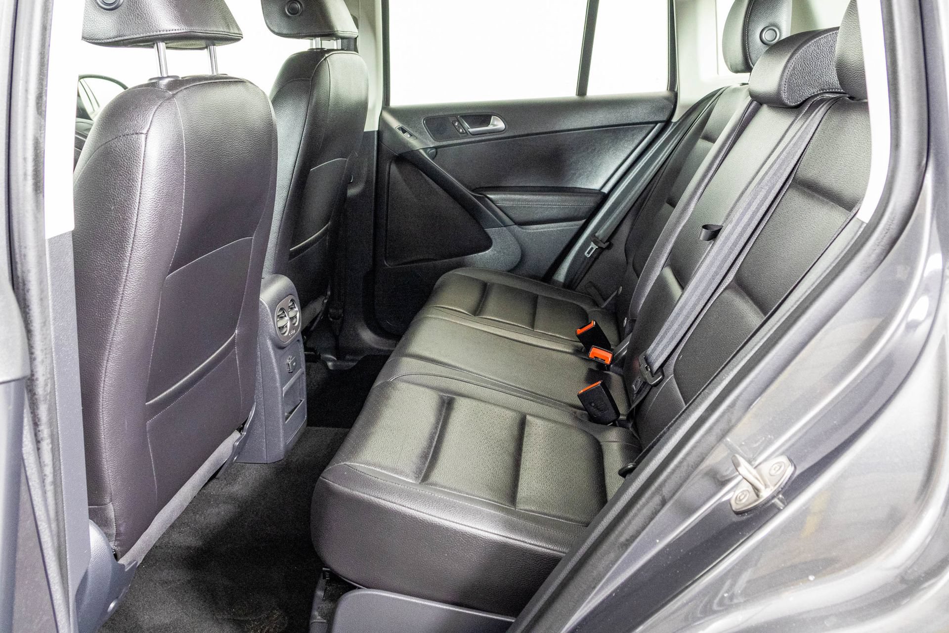 Used 2016 Volkswagen Tiguan S AWD/4WD image 35