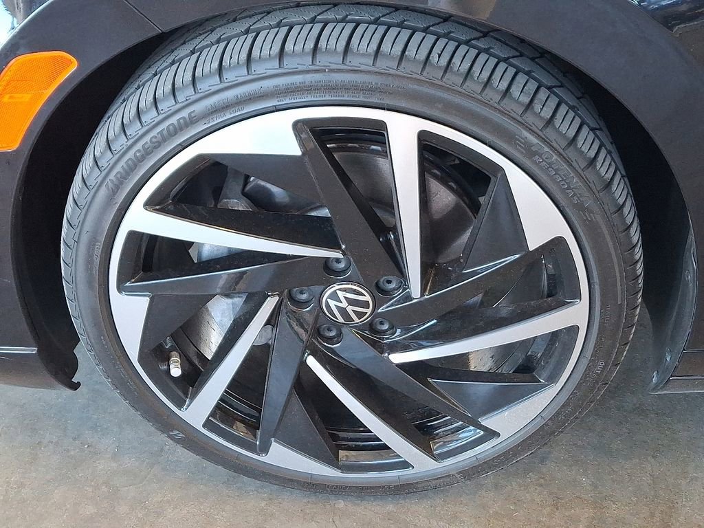 Used 2023 Volkswagen Arteon SEL Premium image 11