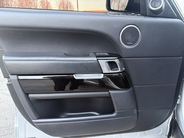 Used 2017 Land Rover Range Rover Supercharged image 15