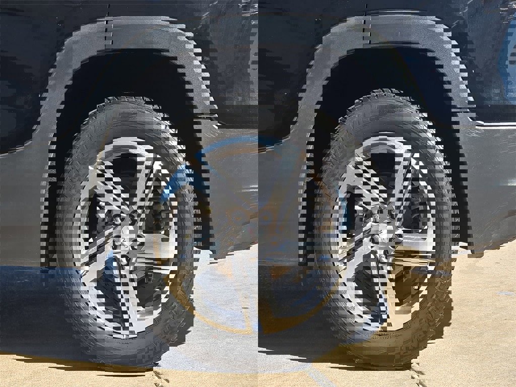 Used 2020 GMC Terrain SLT image 29