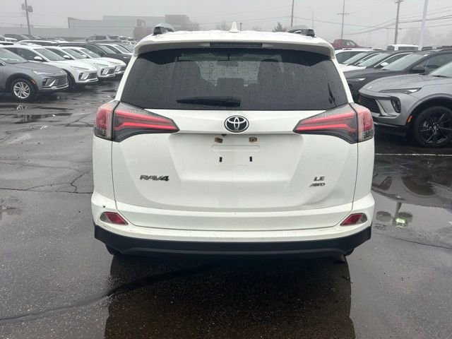 Used 2016 Toyota RAV4 LE image 6