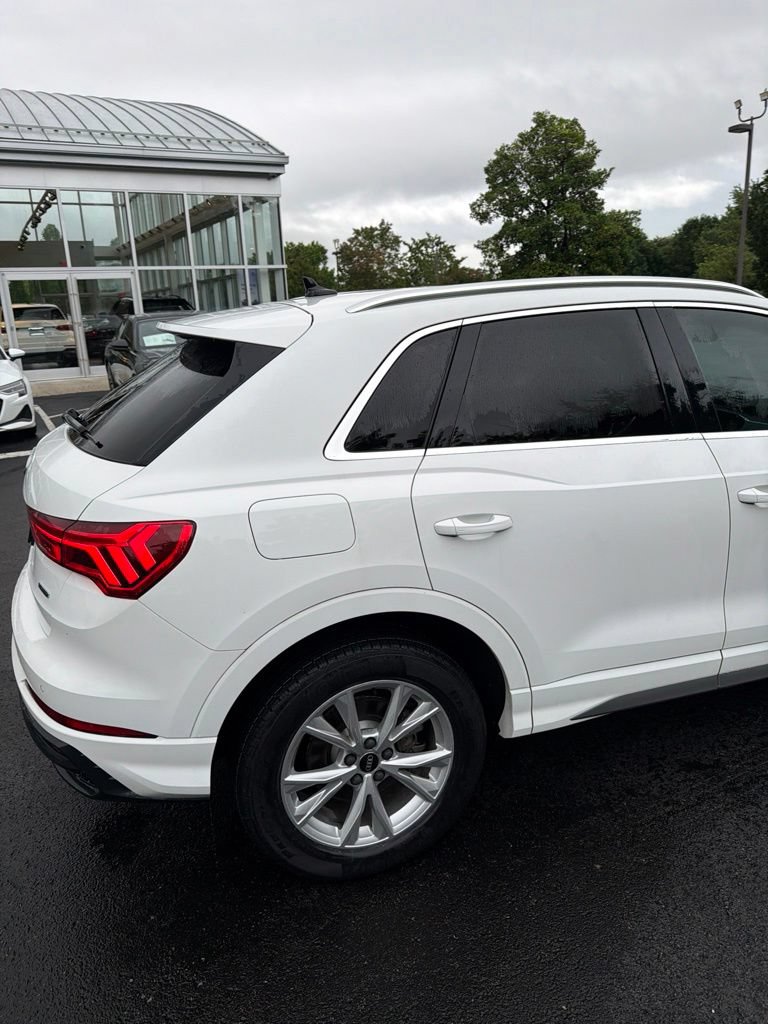 Used 2021 Audi Q3 2.0T Premium AWD/4WD image 9