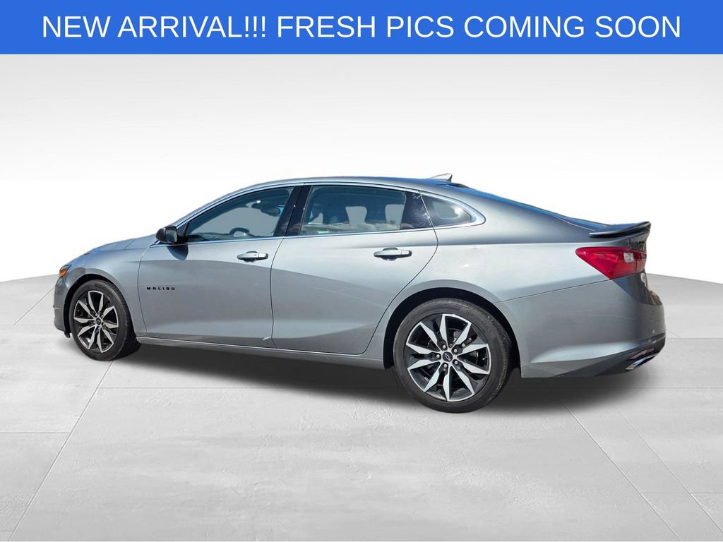 Used 2025 Chevrolet Malibu RS FWD image 4