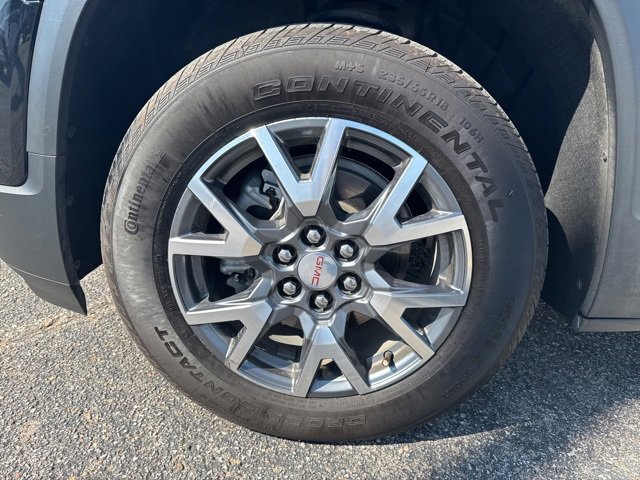 Used 2023 GMC Acadia SLT w/ LPO, Floor Liner Package image 23