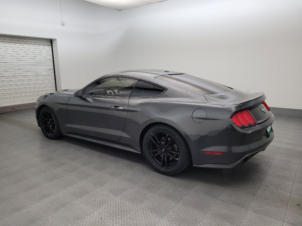 Used 2017 Ford Mustang Premium RWD image 3