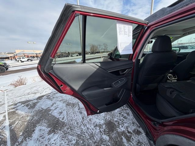 Used 2020 Subaru Outback Limited image 21