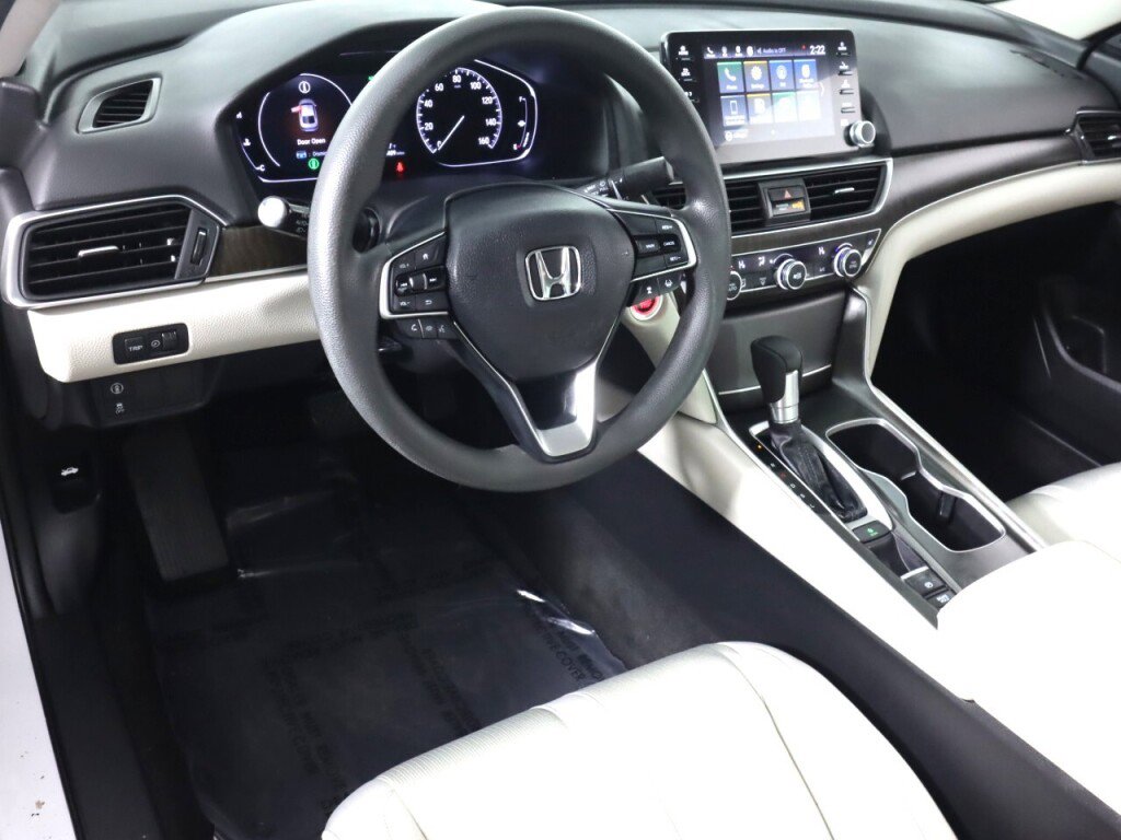 Used 2018 Honda Accord EX image 9