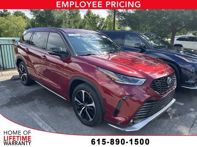Used 2022 Toyota Highlander XSE FWD image 1