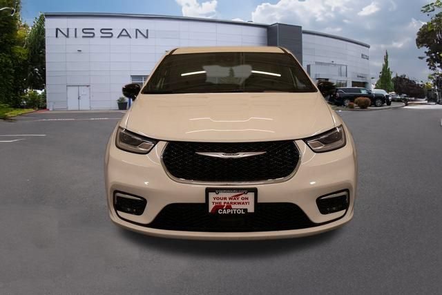 Used 2025 Chrysler Pacifica Select FWD image 7