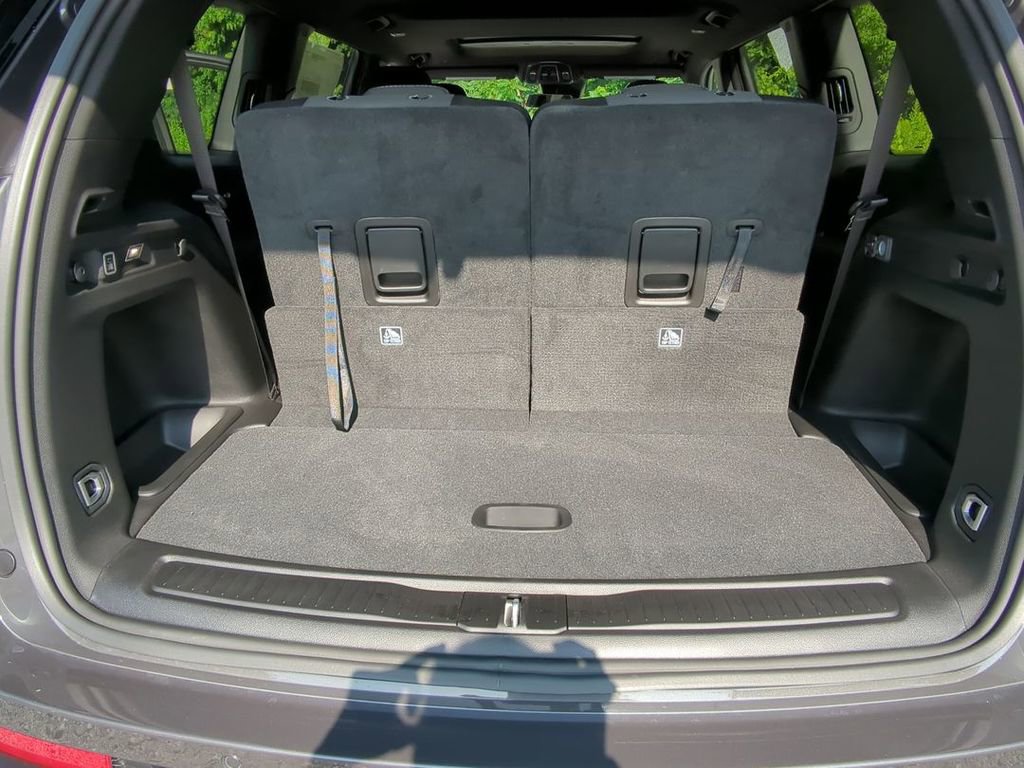 New 2025 Jeep Grand Cherokee L Laredo w/ Luxury Tech Group I image 25