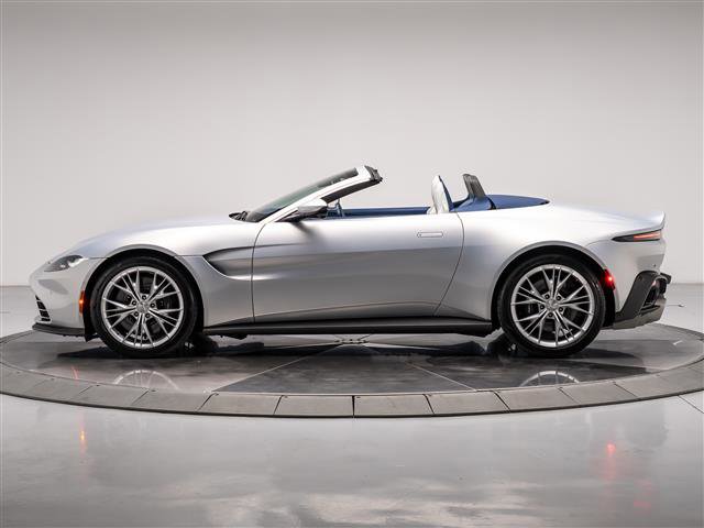 Used 2023 Aston Martin V8 Vantage Roadster image 13