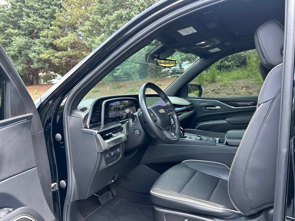 Used 2023 Cadillac Escalade Sport w/ Touring Package RWD image 40