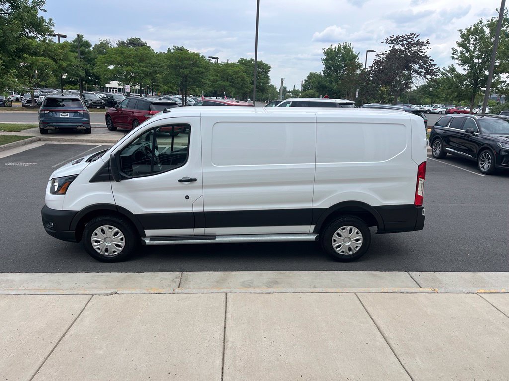 Used 2025 Ford Transit 250 Low Roof w/ Exterior Upgrade Package RWD image 4