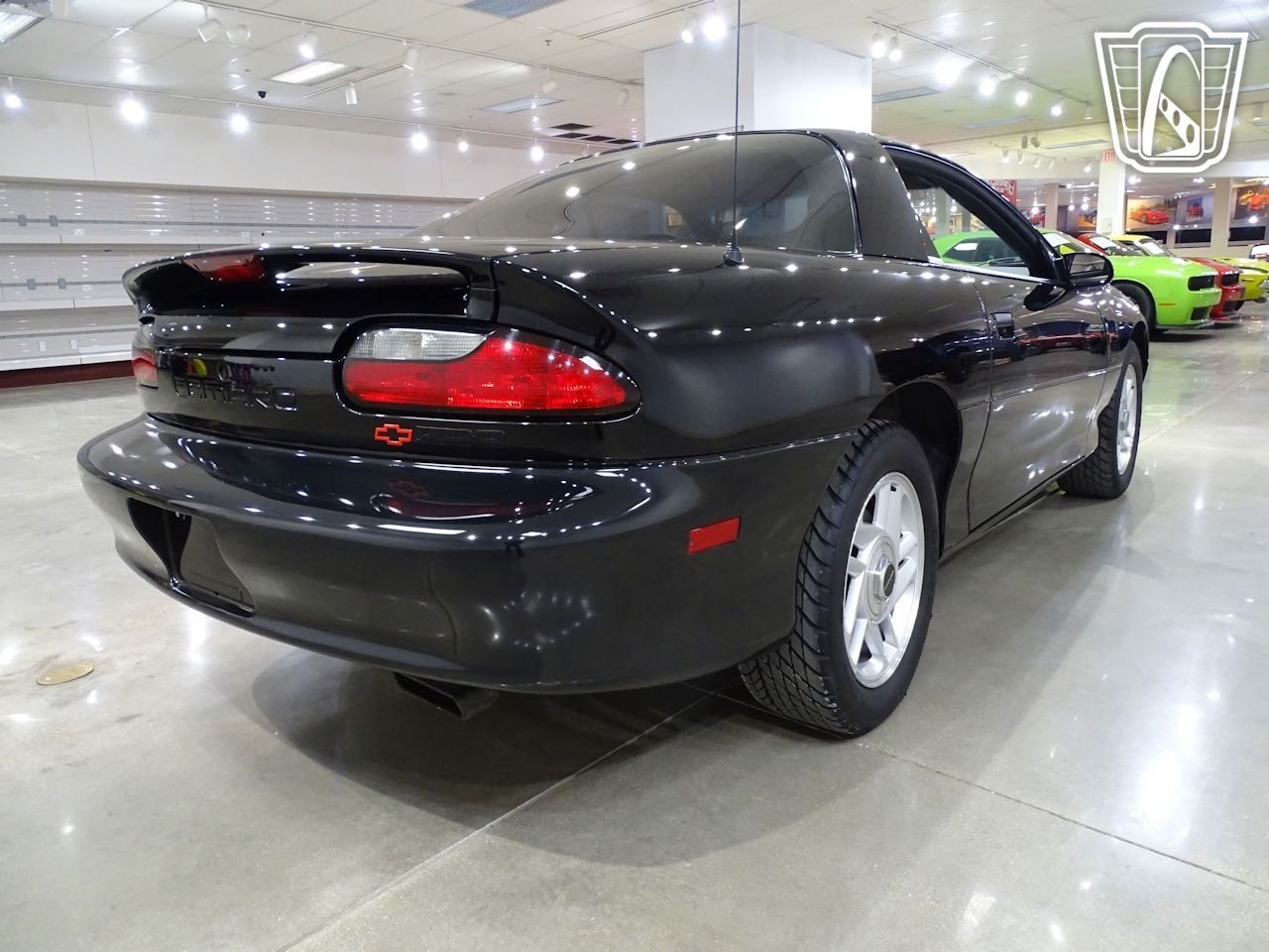 Used 1995 Chevrolet Camaro Z28 RWD image 16