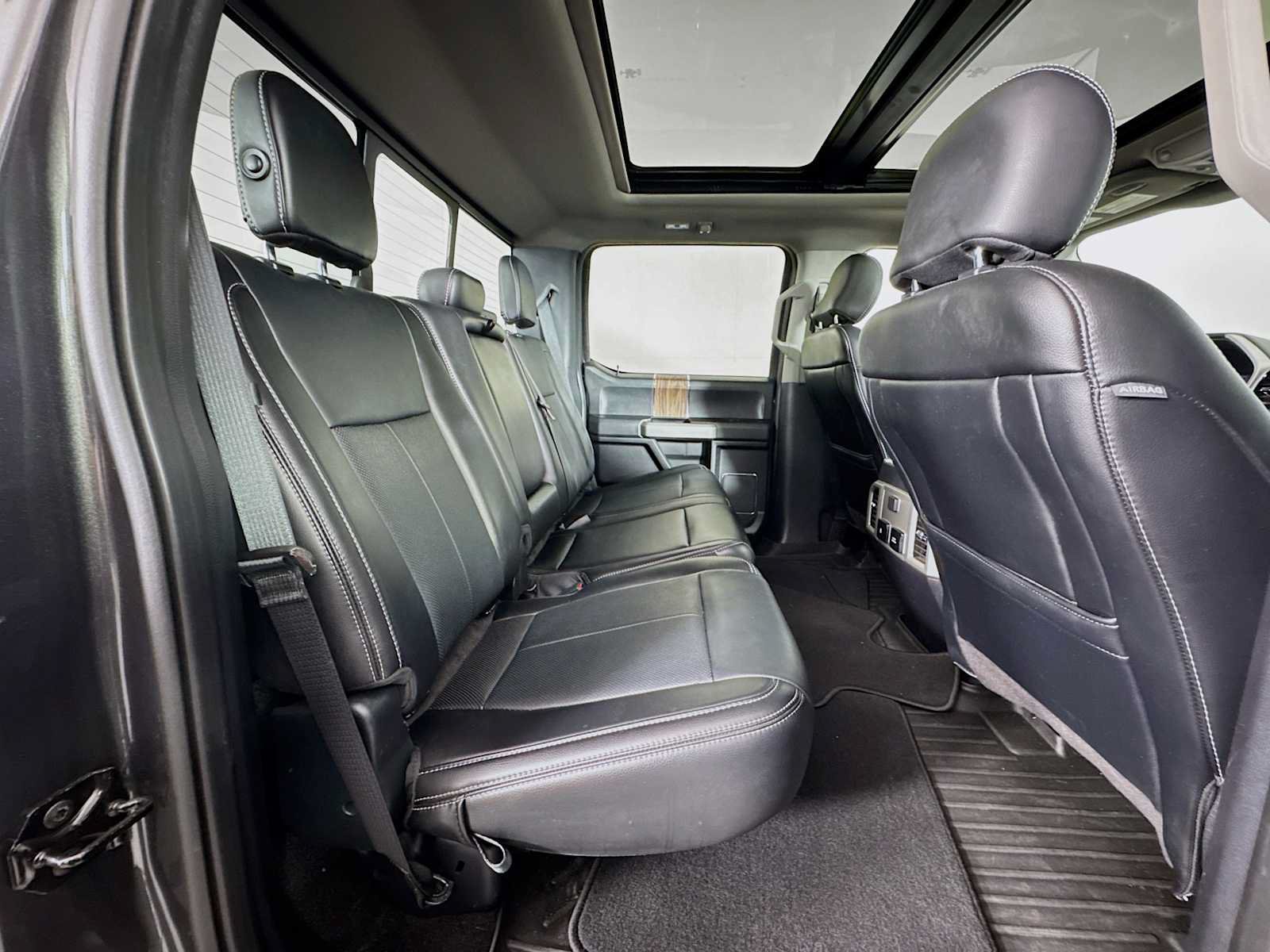 Used 2019 Ford F150 Lariat w/ Equipment Group 501A Mid AWD/4WD image 24