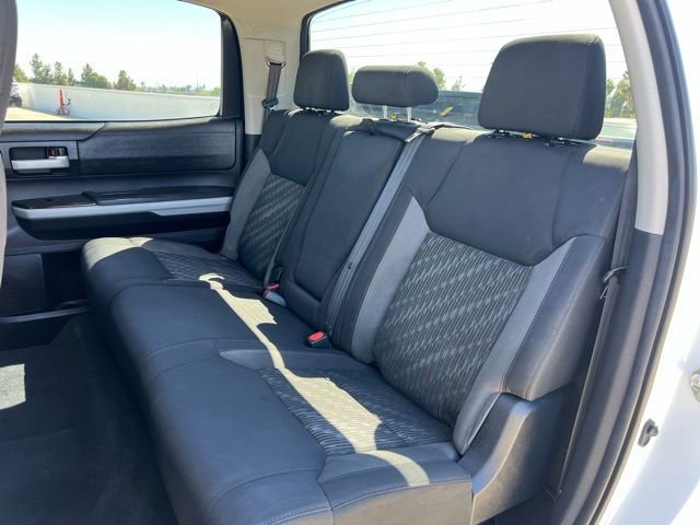 Used 2020 Toyota Tundra SR5 w/ SR5 Upgrade Package AWD/4WD image 19