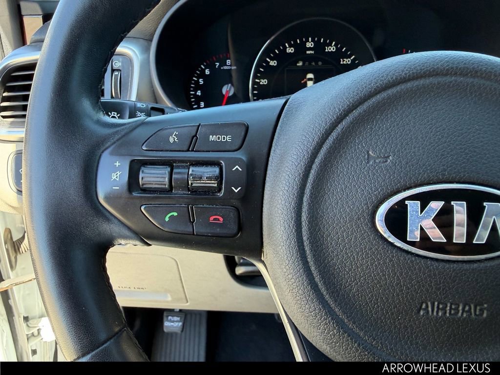 Used 2017 Kia Sorento EX image 31