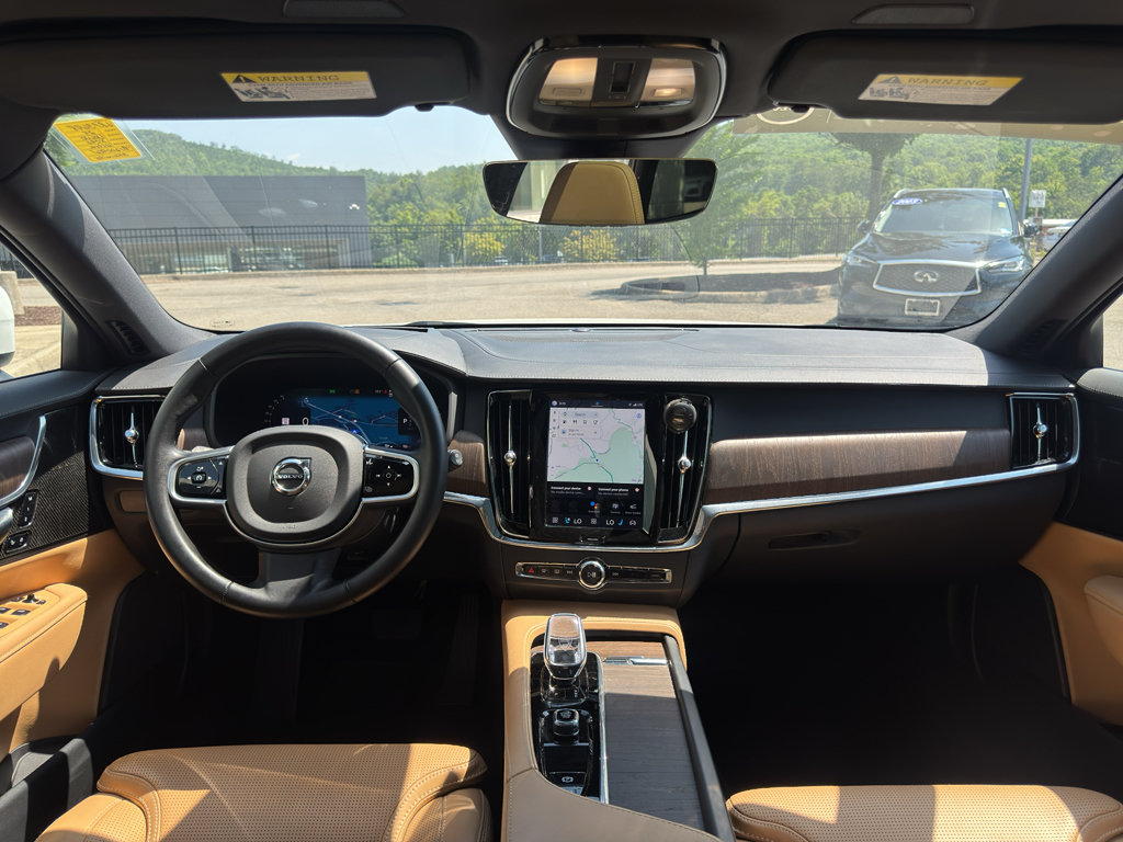 Certified 2025 Volvo V90 B6 Cross Country Ultra AWD/4WD image 13