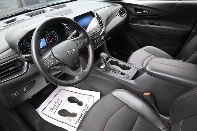 Used 2023 Chevrolet Equinox RS w/ RS Leather Package FWD image 18