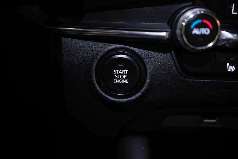 Used 2020 MAZDA MAZDA3 Hatchback w/ Preferred Package FWD image 22