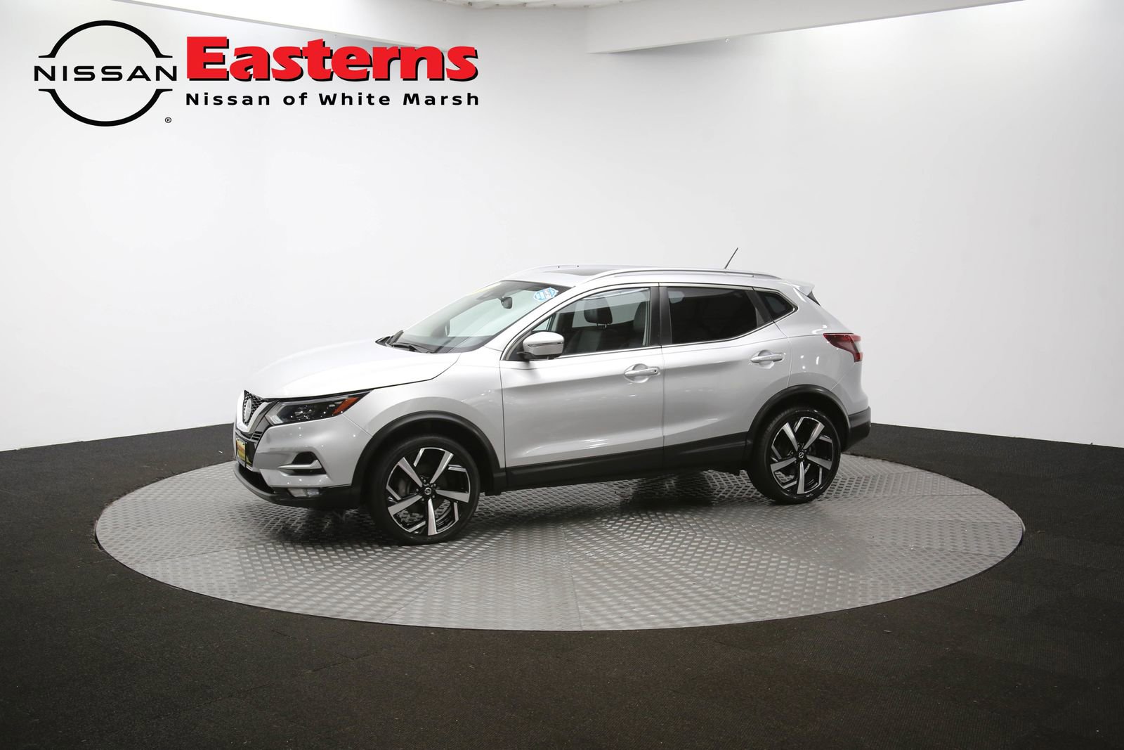 Used 2022 Nissan Rogue Sport SL w/ Premium Package image 57