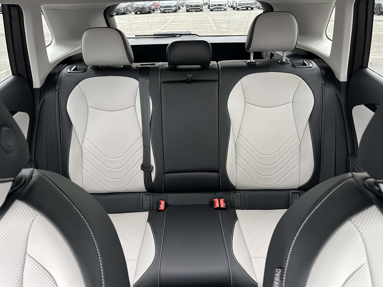 New 2026 Volkswagen Tiguan SE FWD image 14