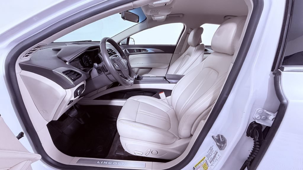 Used 2018 Lincoln MKZ Premiere AWD/4WD image 9
