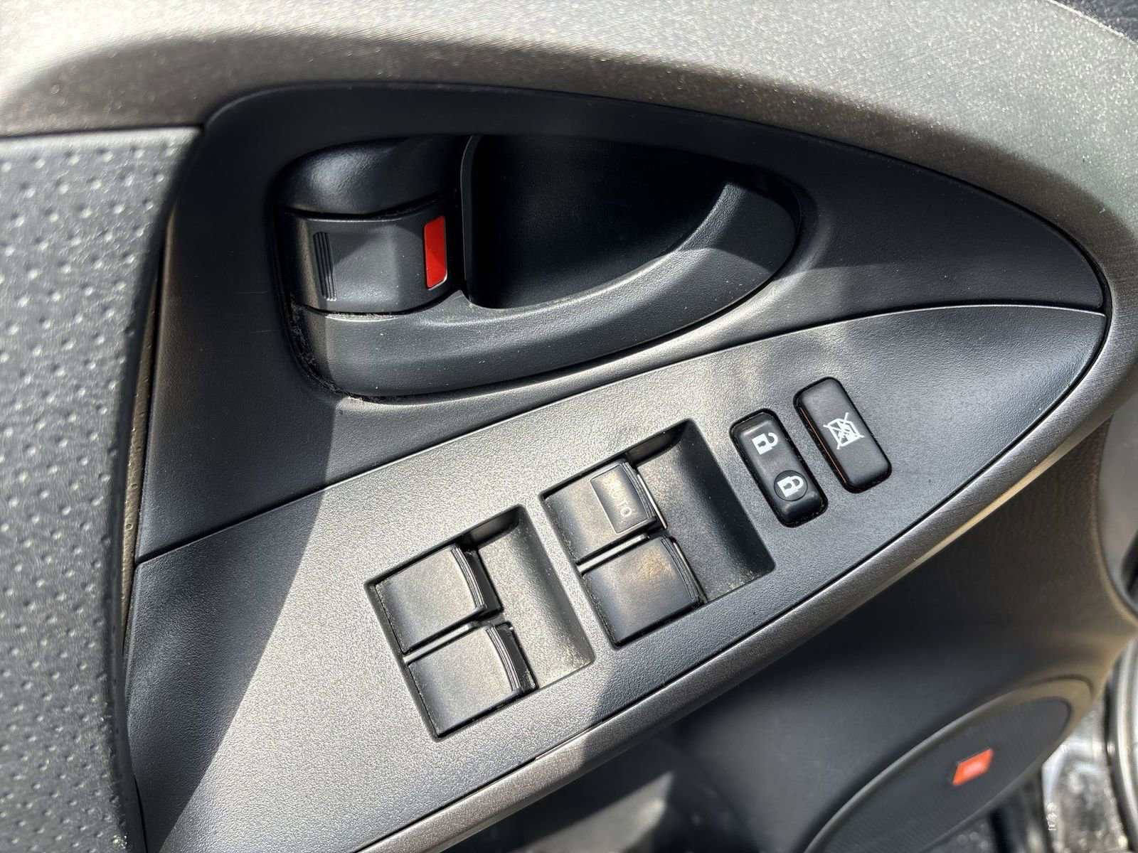Used 2010 Toyota RAV4 Limited FWD image 14