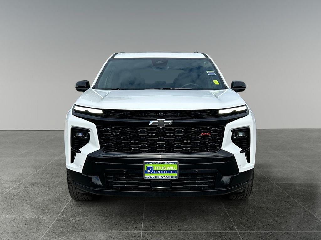 Used 2024 Chevrolet Traverse RS AWD/4WD image 2
