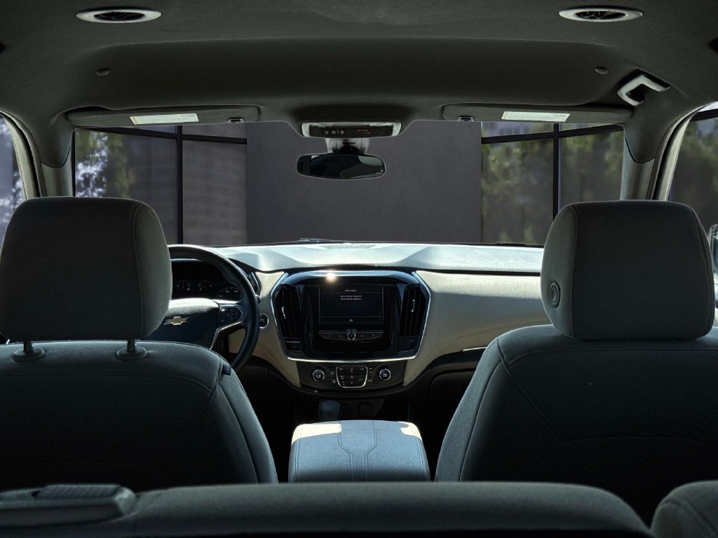 Used 2022 Chevrolet Traverse LS FWD image 12