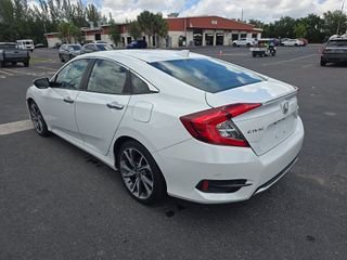 Used 2019 Honda Civic Touring image 5