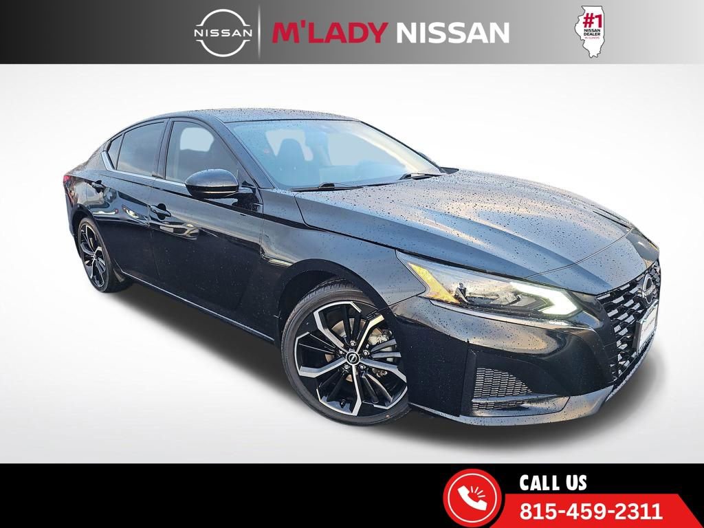 Used 2023 Nissan Altima 2.5 SR w/ SR Premium Package