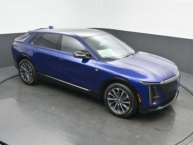 New 2026 Cadillac Lyriq Sport w/ LPO, Floor Liner Package AWD/4WD image 42