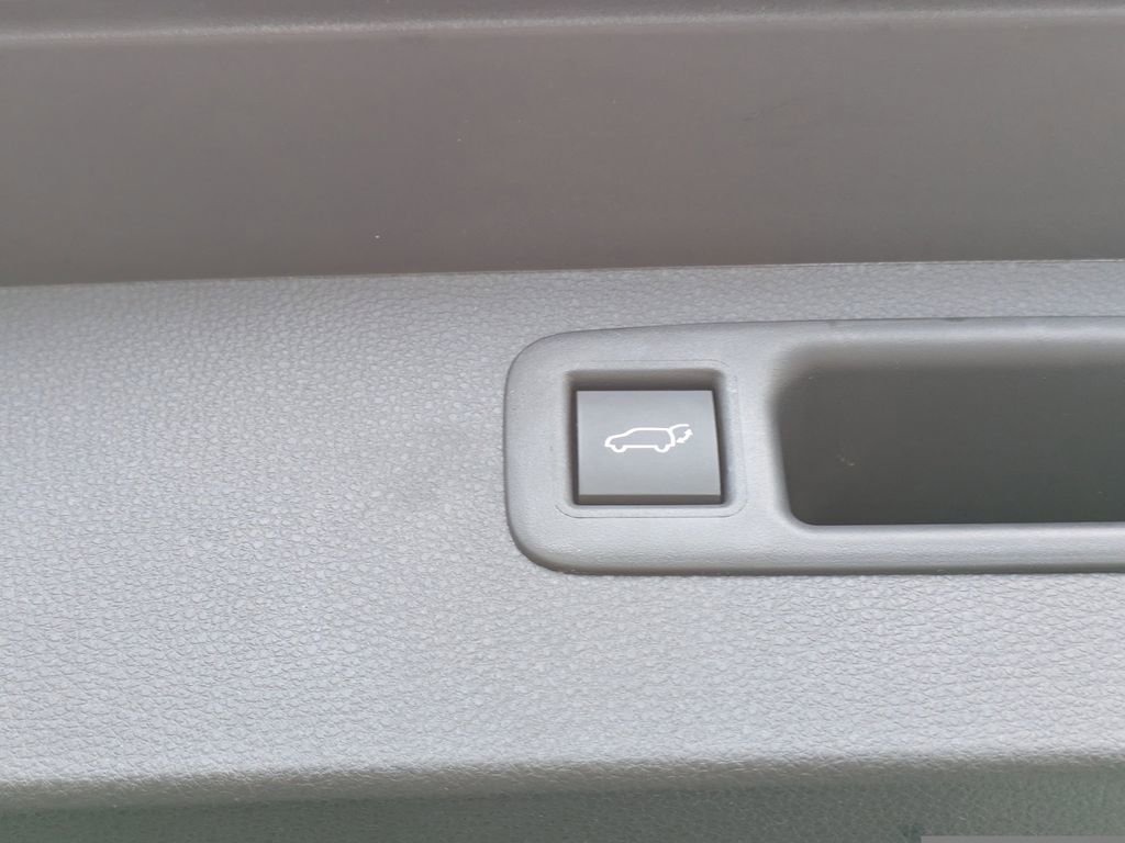 New 2026 Toyota Highlander Limited image 13